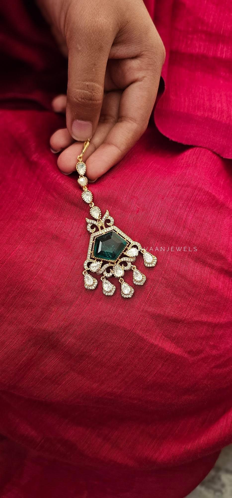 Ahvi pearl and quartz choker Thumbnail