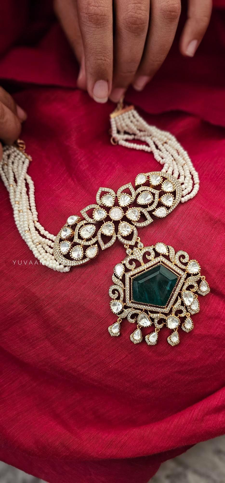 Ahvi pearl and quartz choker Thumbnail