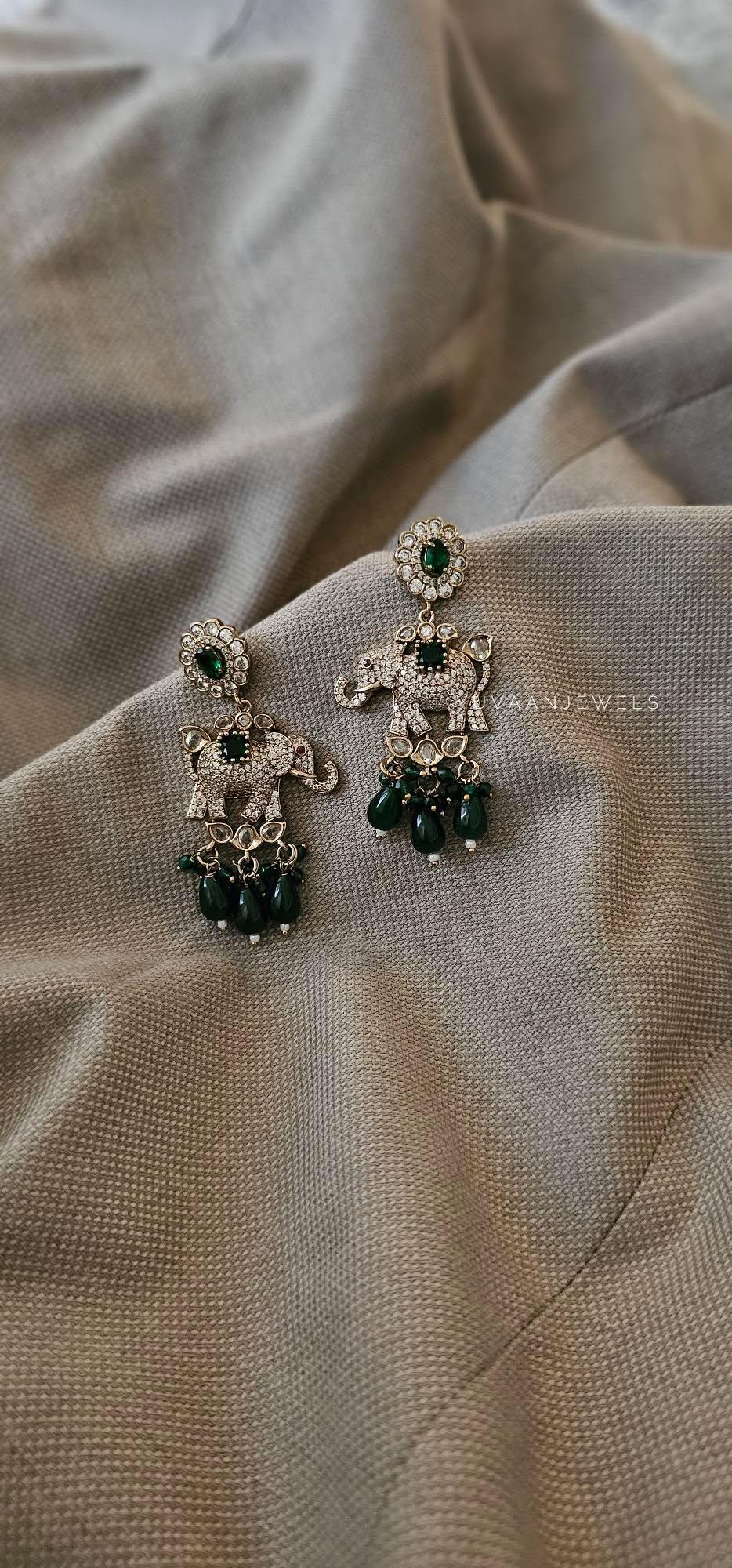 Mahnoor quartz and polki choker Thumbnail