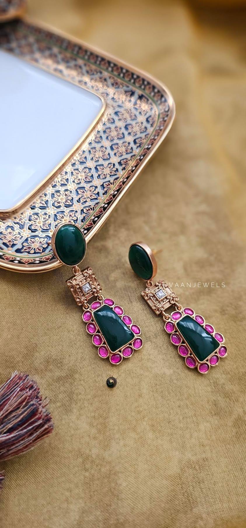 Seyara handcrafted long necklace Thumbnail