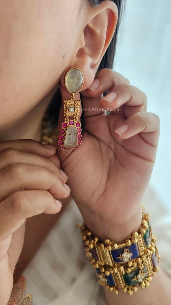 Seyara handcrafted long necklace Thumbnail