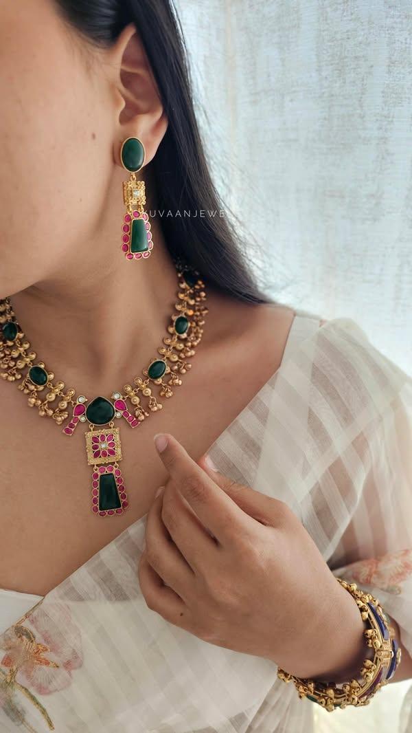 Seyara handcrafted long necklace Thumbnail
