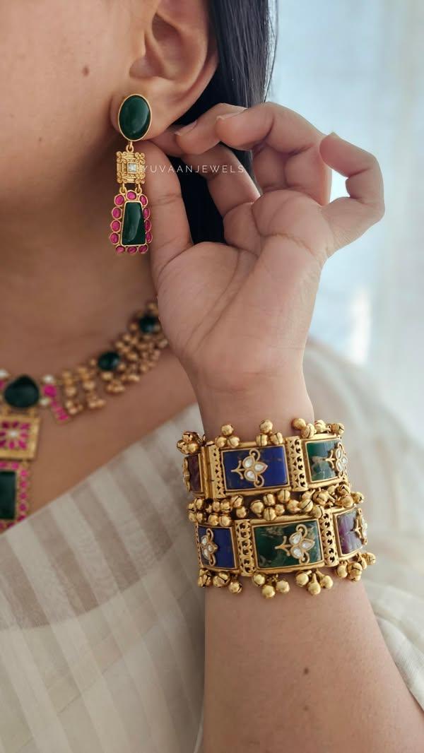 Seyara handcrafted long necklace Thumbnail