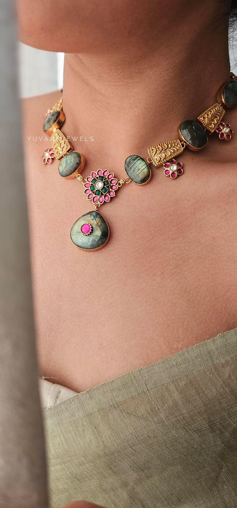 Navodya handcrafted necklace Thumbnail
