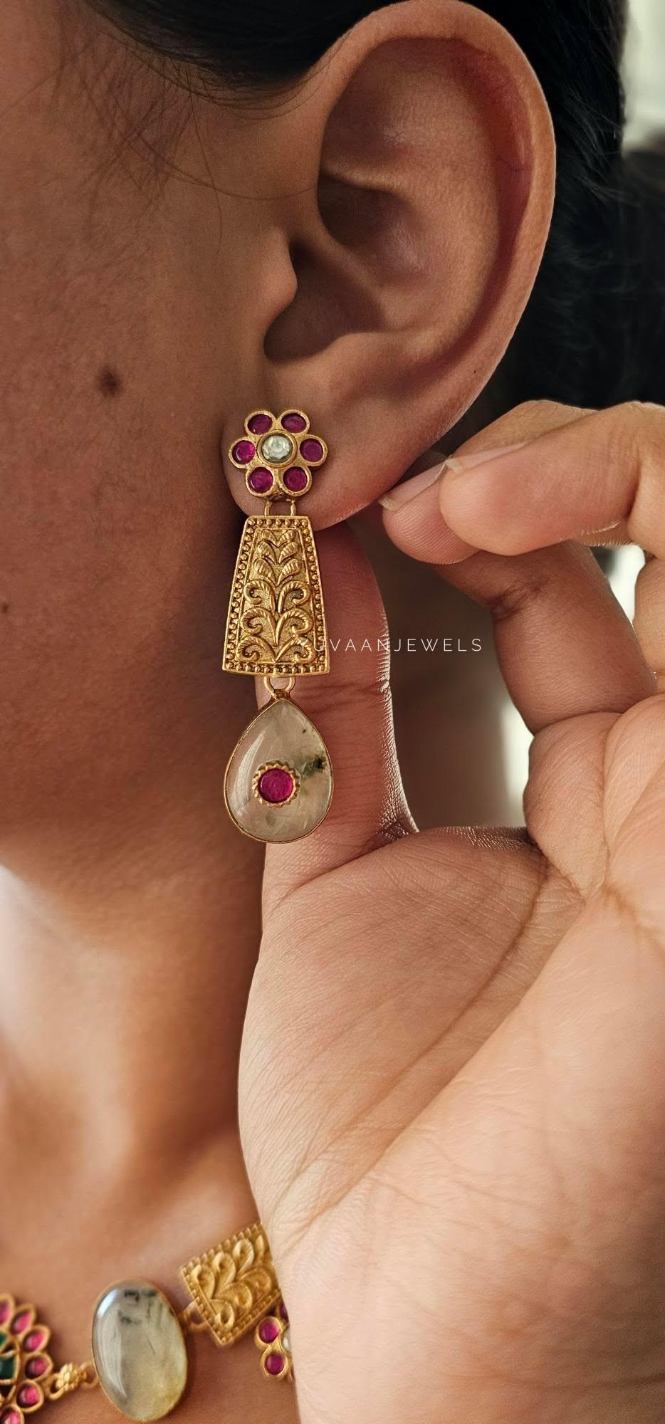 Navodya handcrafted necklace Thumbnail