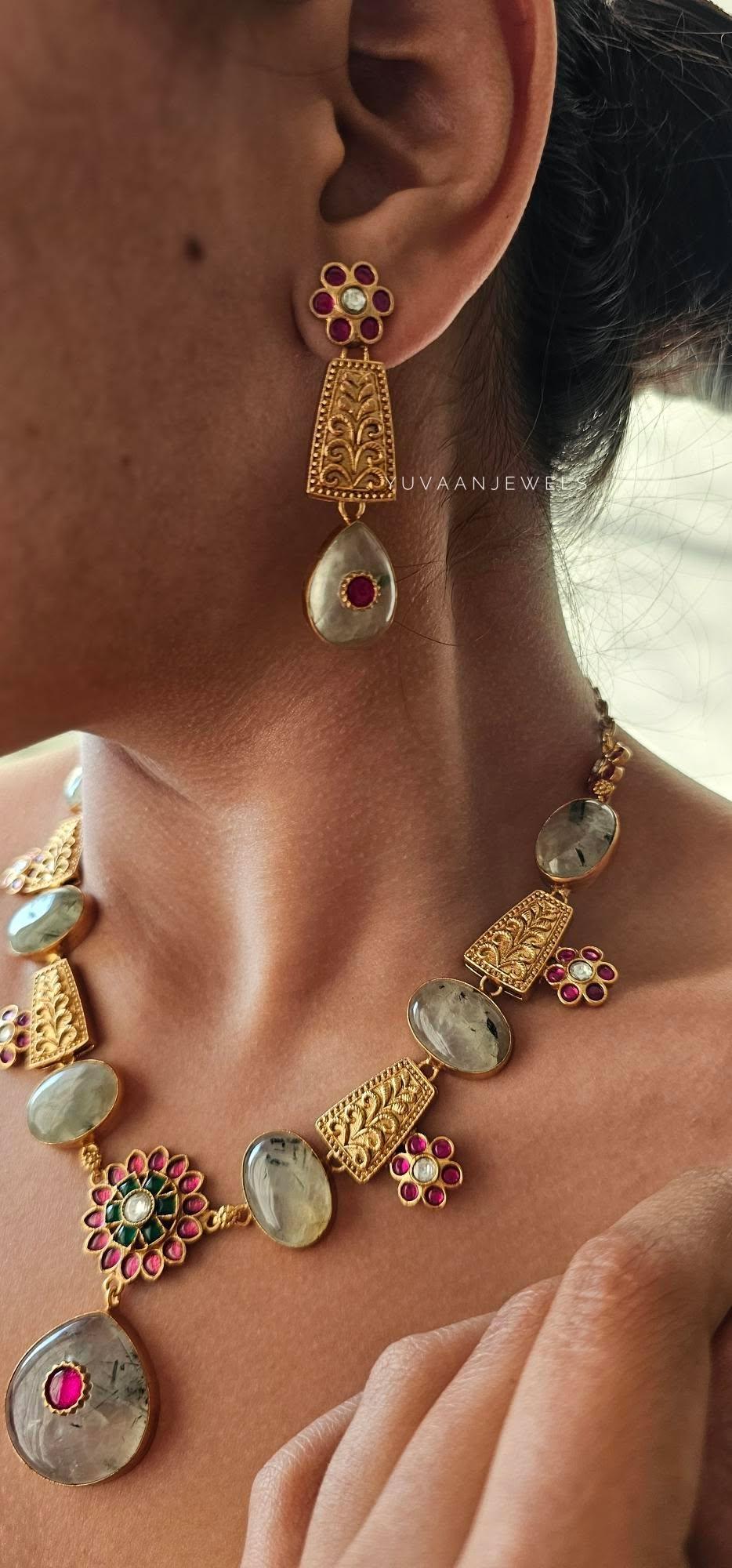 Navodya handcrafted necklace Thumbnail