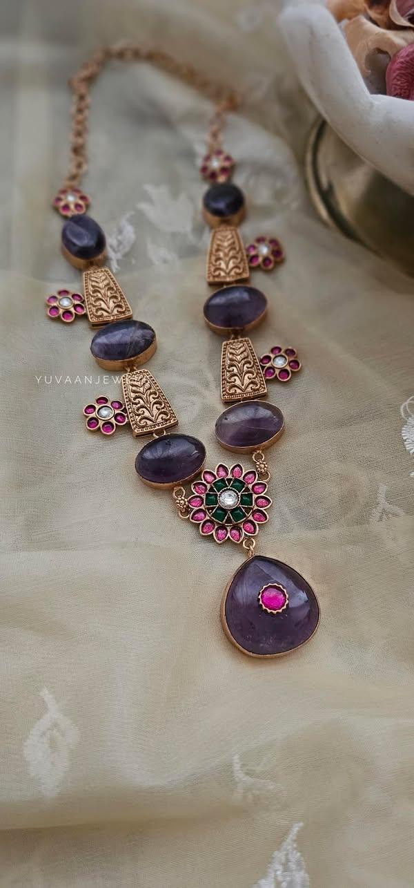 Navodya handcrafted necklace Thumbnail
