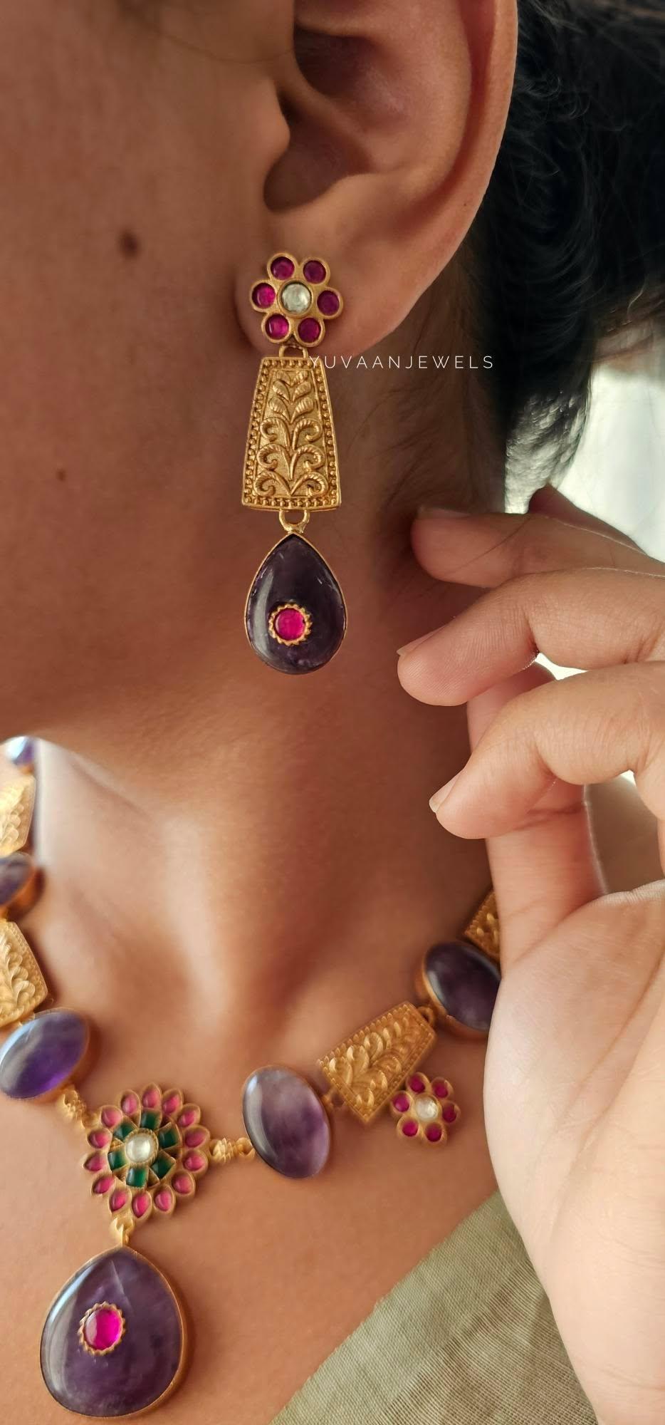 Navodya handcrafted necklace Thumbnail