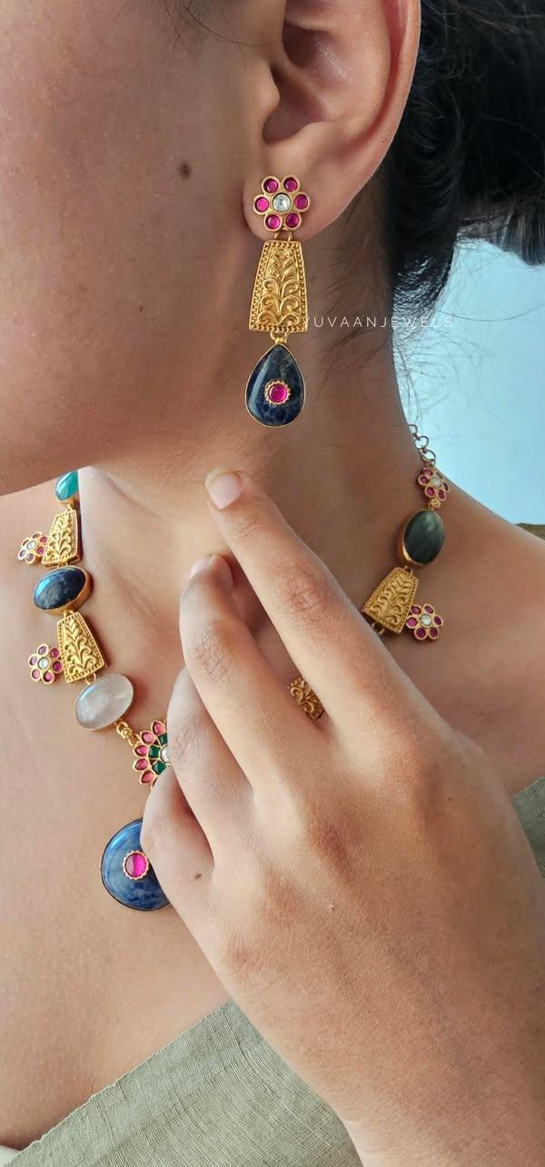 Navodya handcrafted necklace Thumbnail
