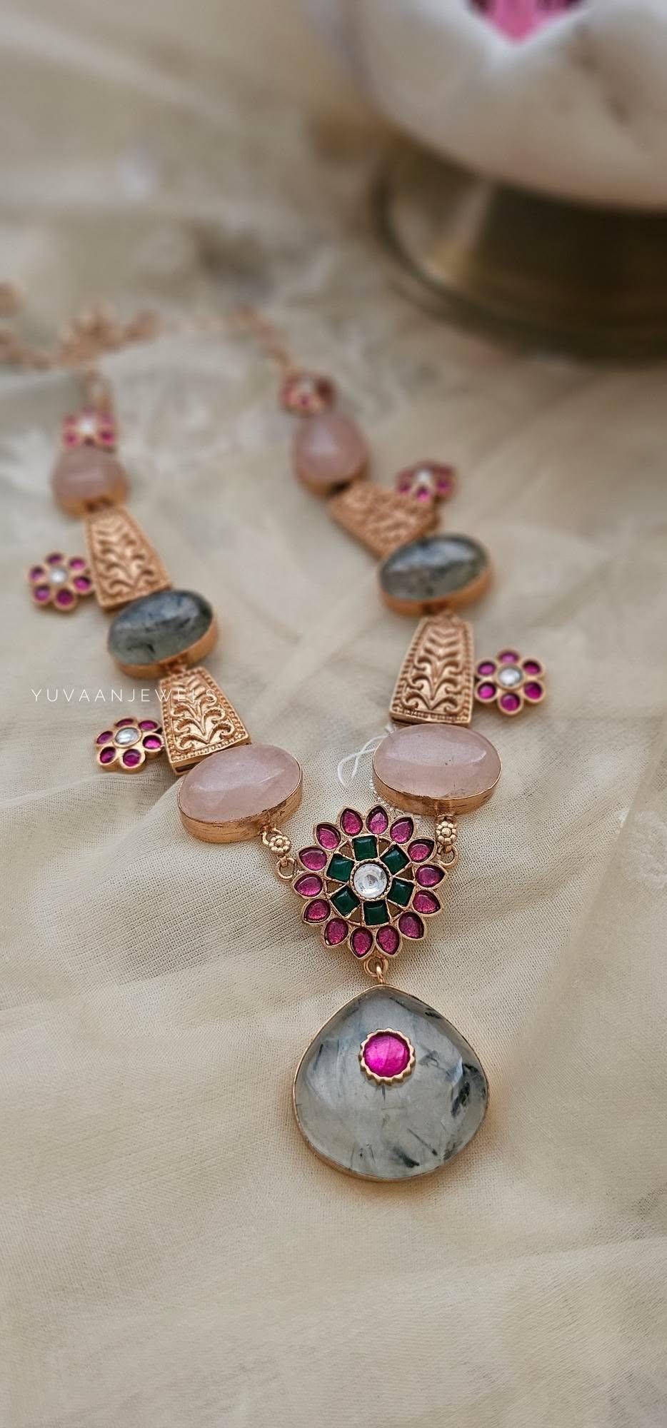 Navodya handcrafted necklace Thumbnail