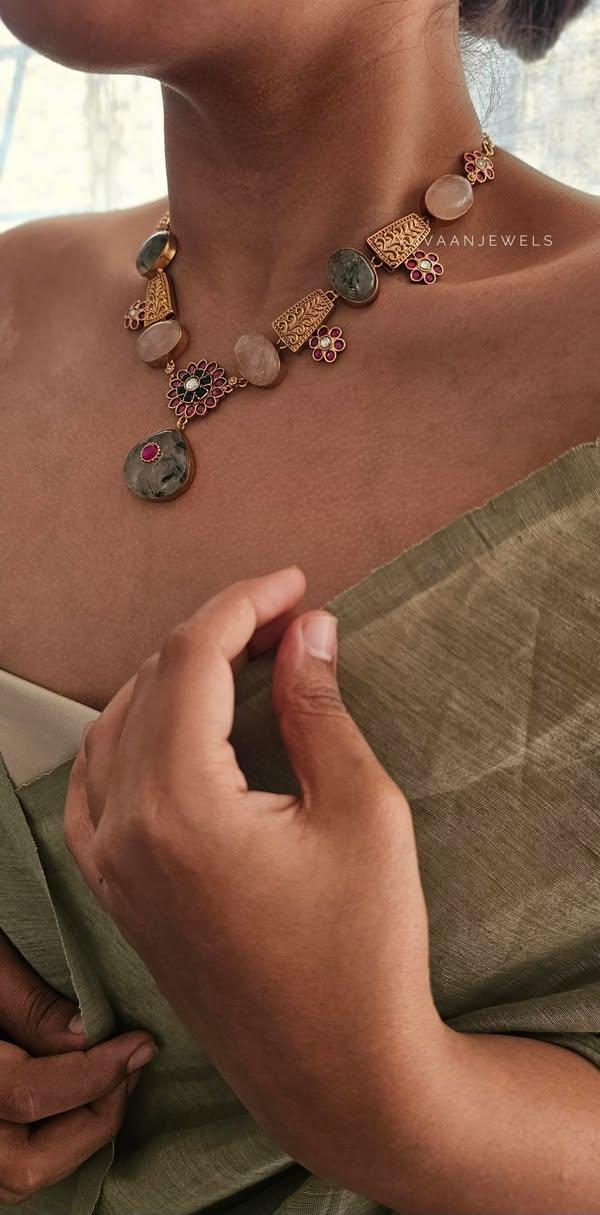 Navodya handcrafted necklace Thumbnail