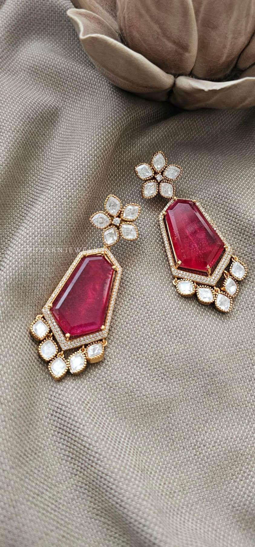 Tashwik quartz and polki earrings Thumbnail