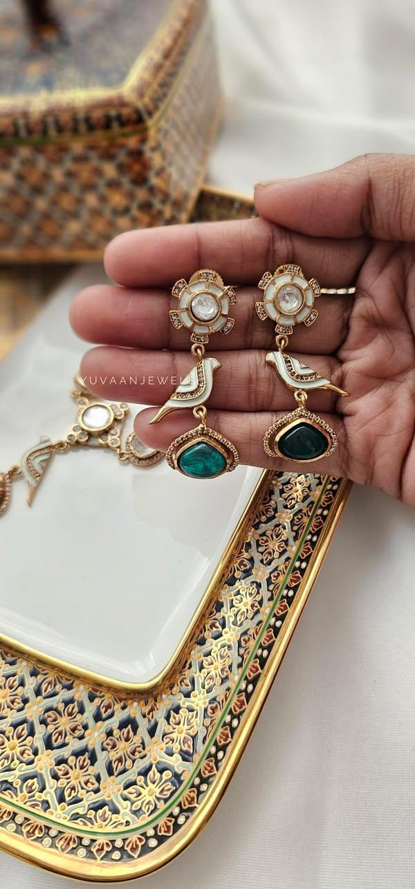 Chidiya delicate polki necklace Thumbnail