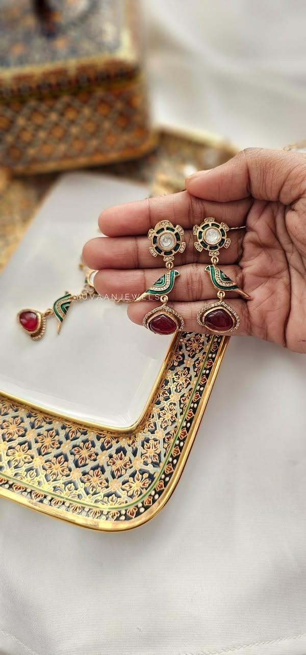 Chidiya delicate polki necklace Thumbnail