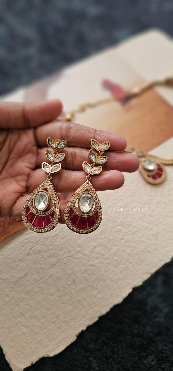 Shanu delicate necklace Thumbnail