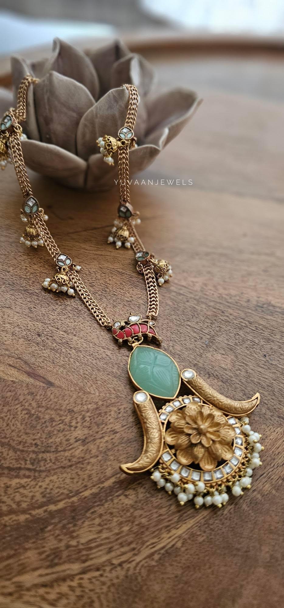 Kashika handcrafted long necklace Thumbnail