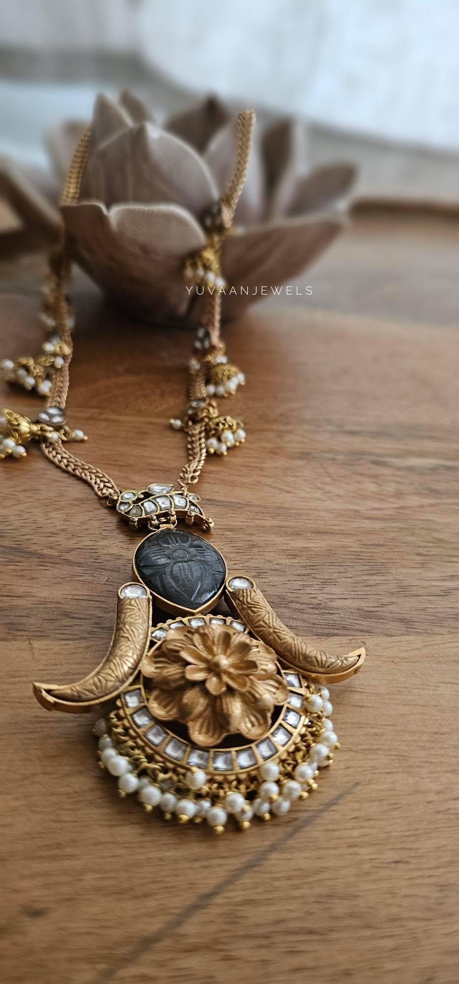 Kashika handcrafted long necklace Thumbnail