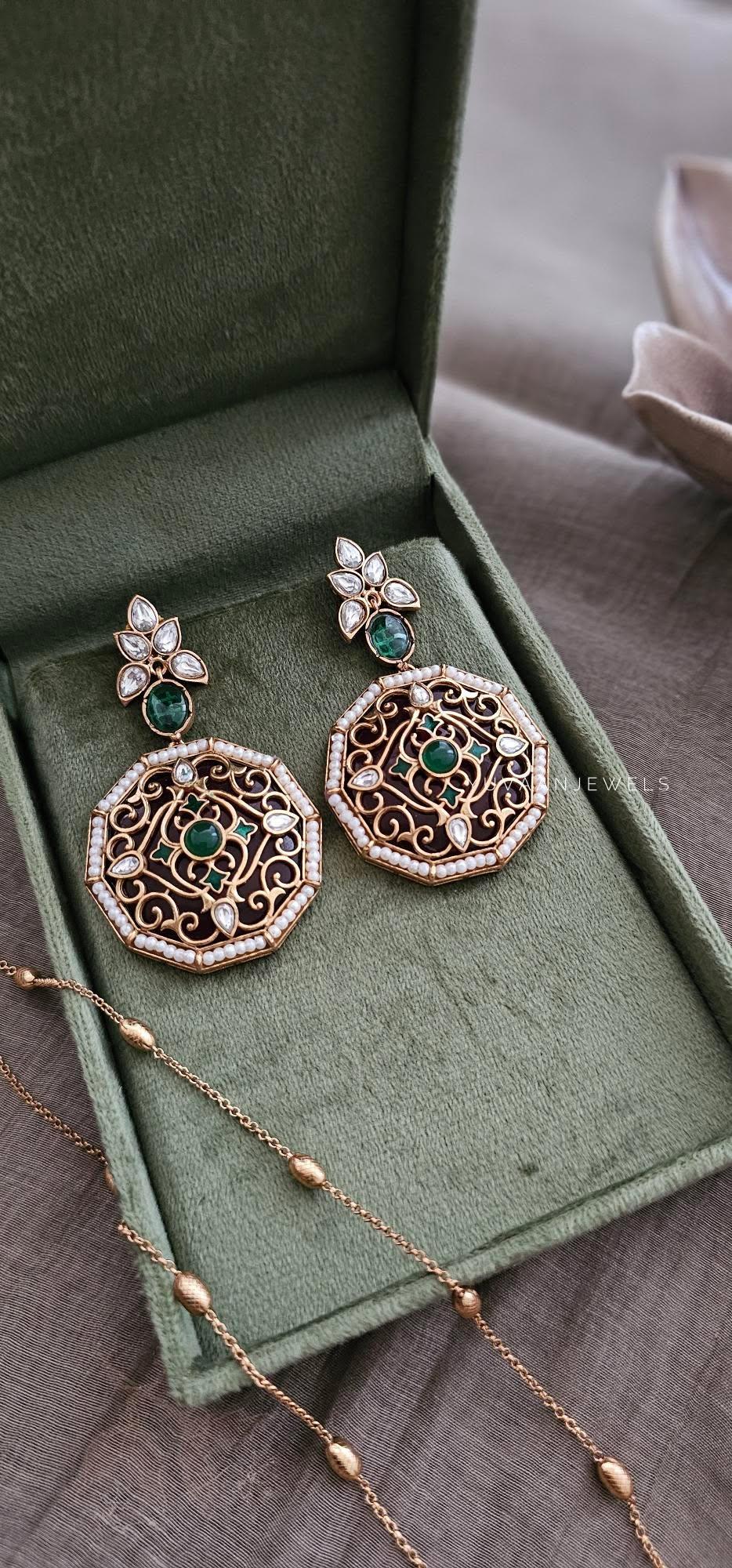 Amaya handcrafted delicate necklace Thumbnail