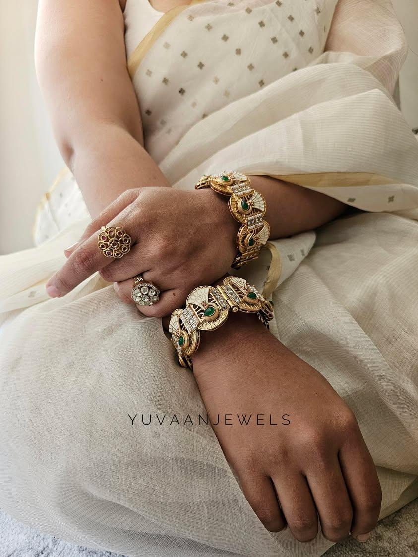 Kaena handcrafted openable kada Thumbnail