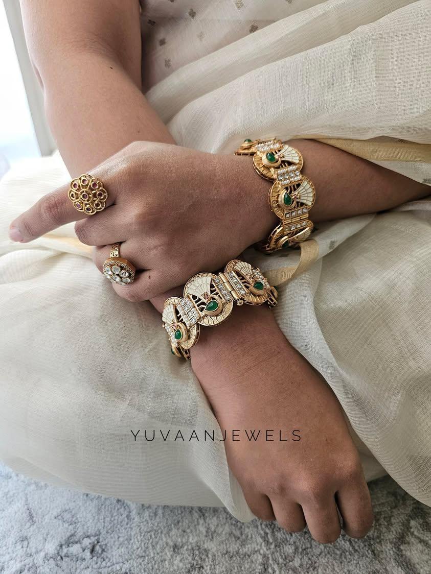 Kaena handcrafted openable kada Thumbnail