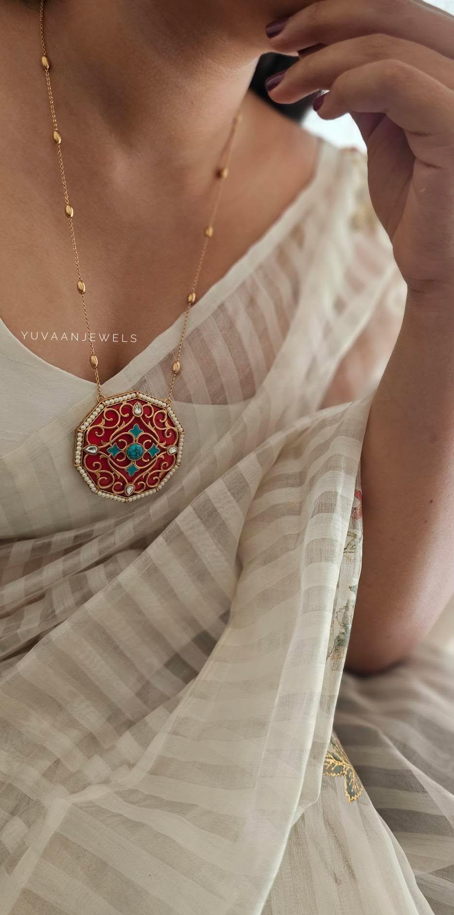 Amaya handcrafted delicate necklace Thumbnail