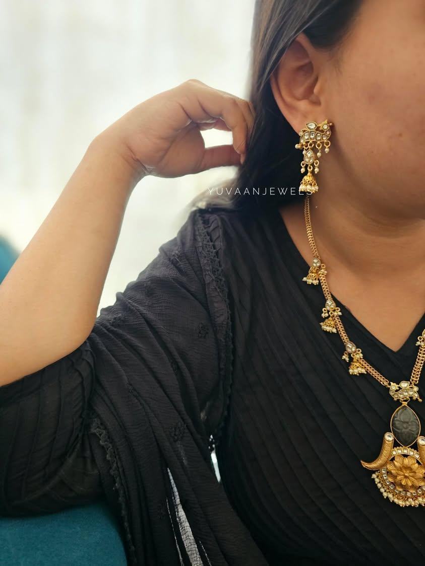 Kashika handcrafted long necklace Thumbnail