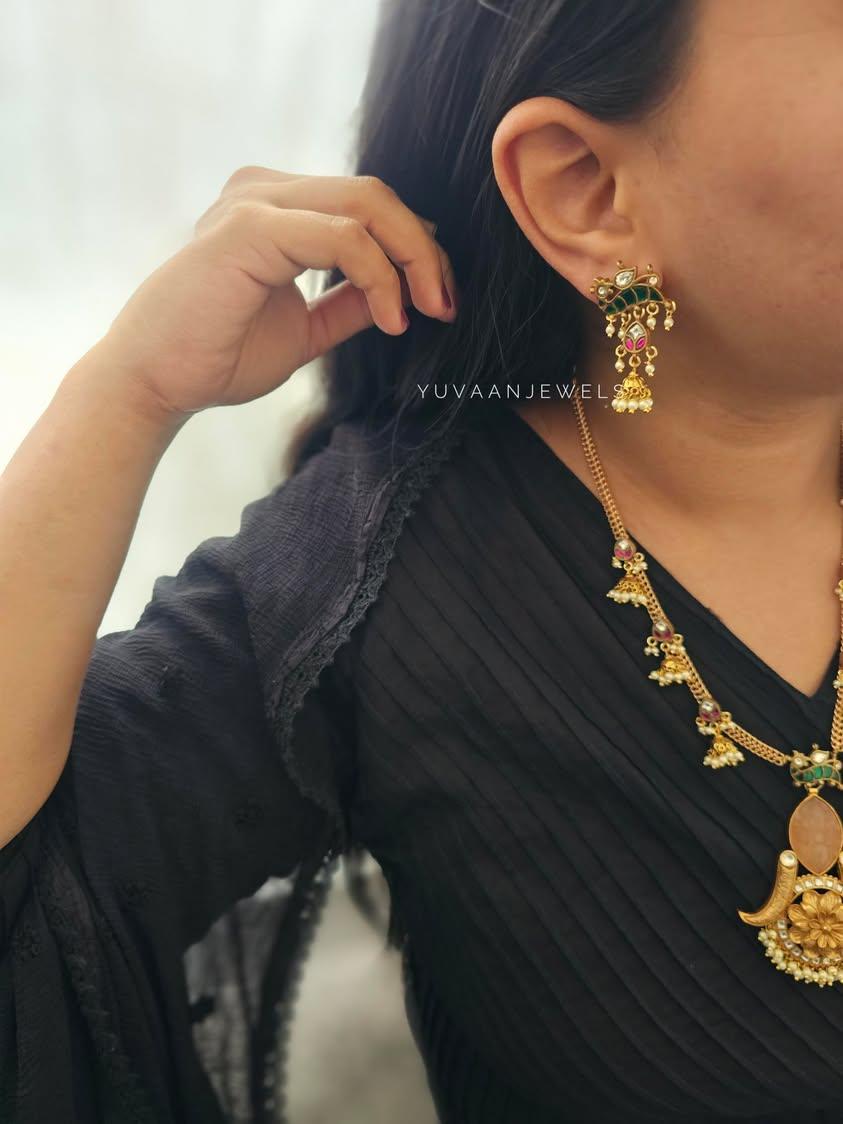 Kashika handcrafted long necklace Thumbnail