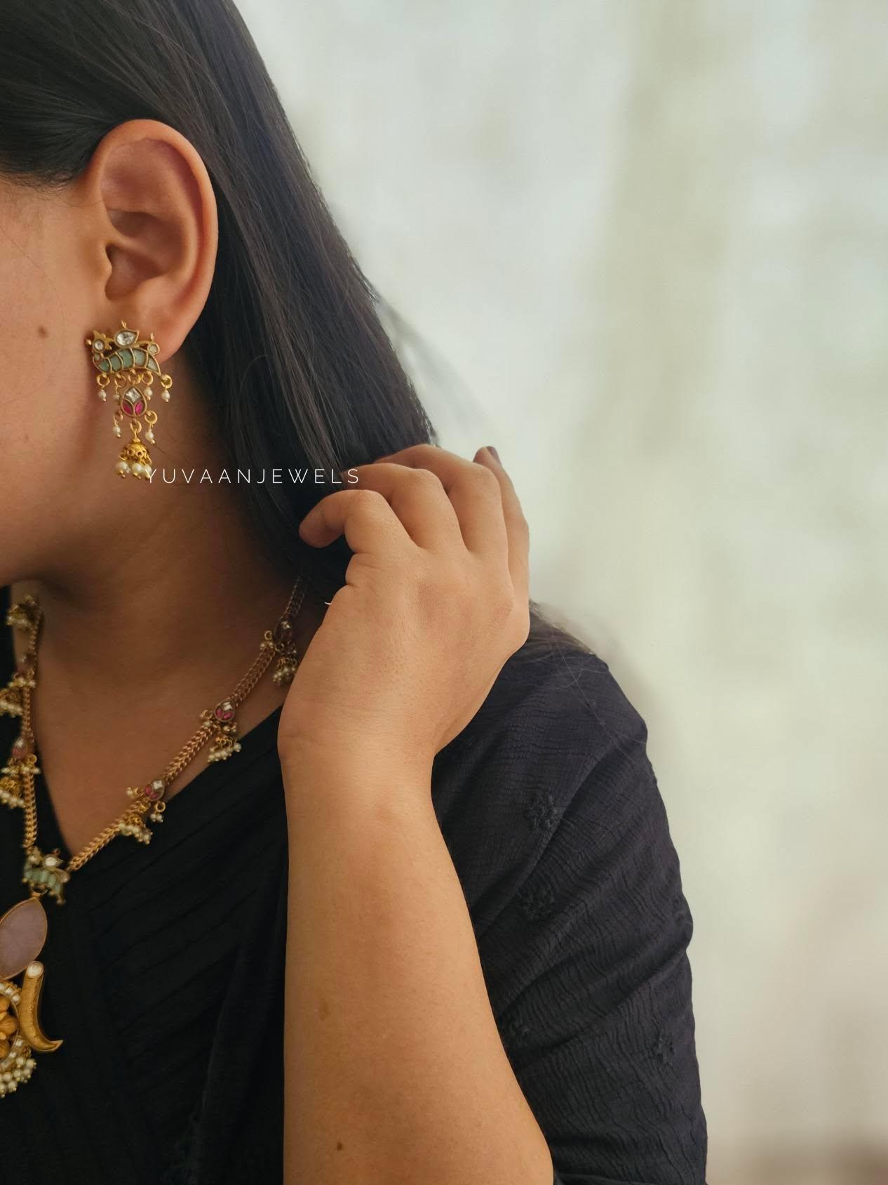 Kashika handcrafted long necklace Thumbnail