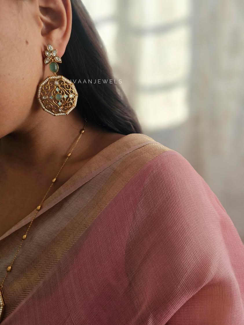 Amaya handcrafted delicate necklace Thumbnail