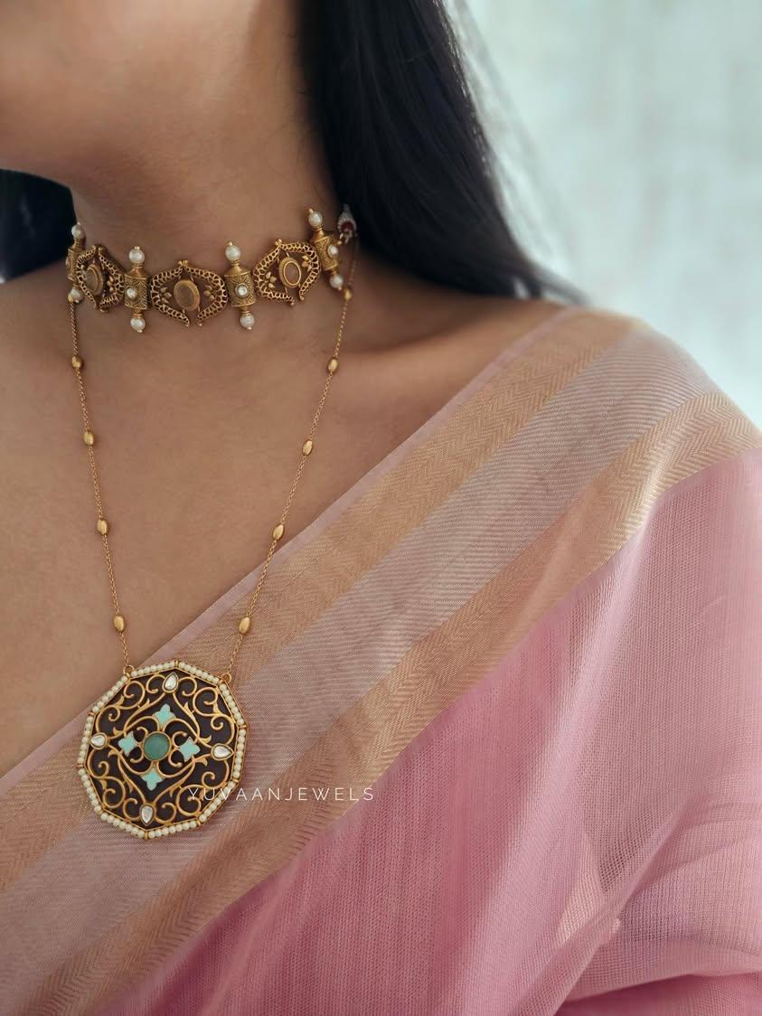 Amaya handcrafted delicate necklace Thumbnail