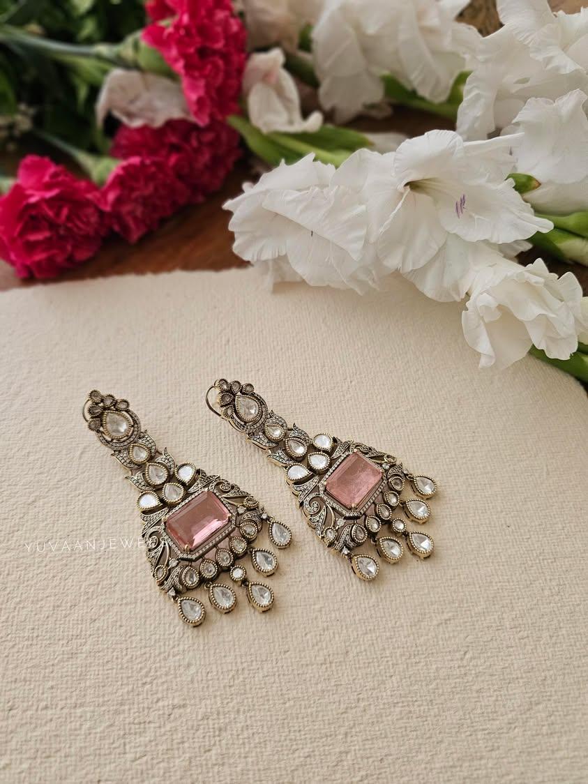 Shia quartz and polki earrings Thumbnail