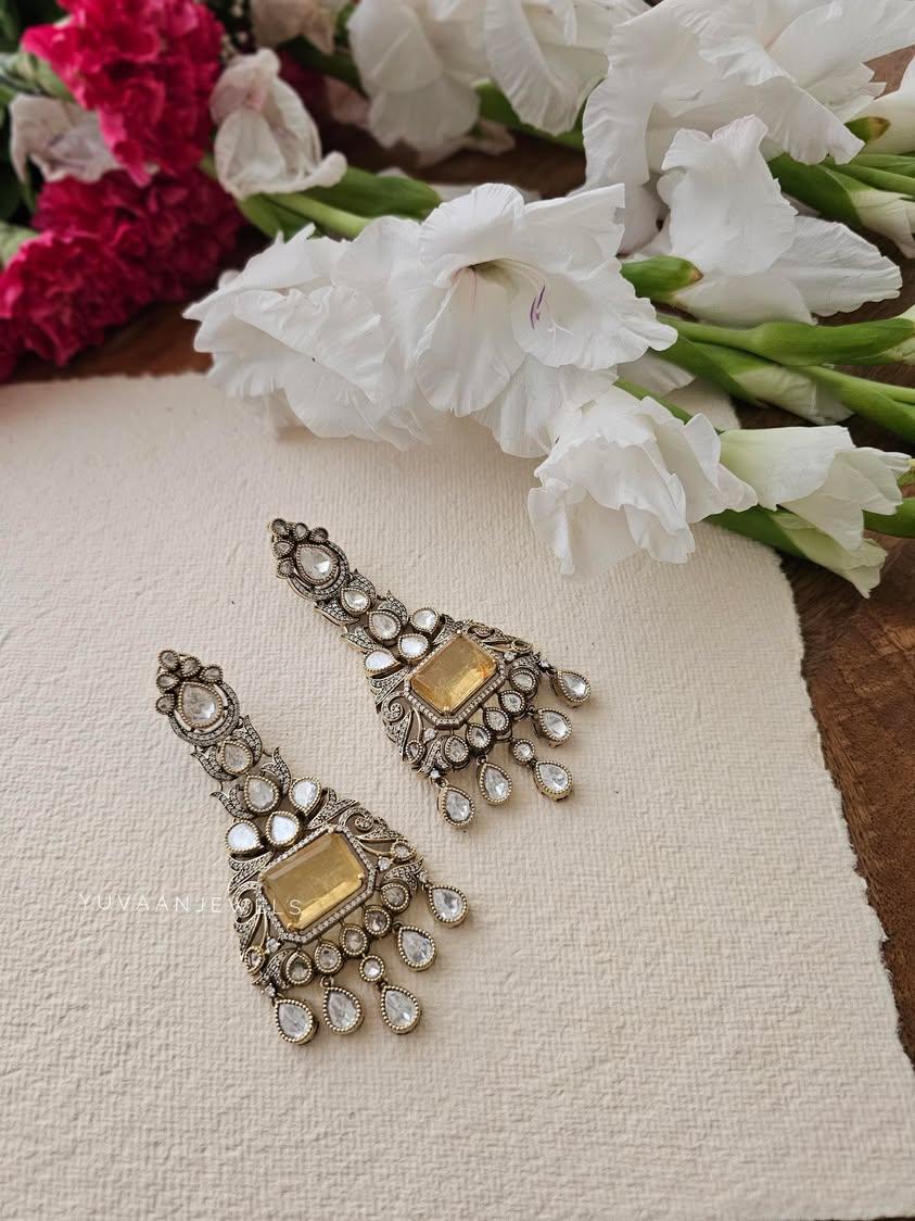 Shia quartz and polki earrings Thumbnail