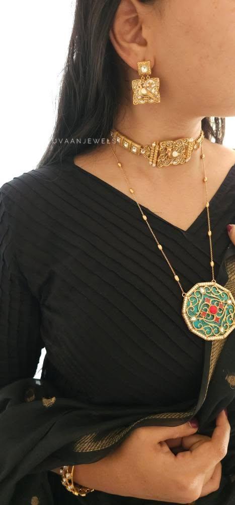 Kristen handcrafted choker Thumbnail