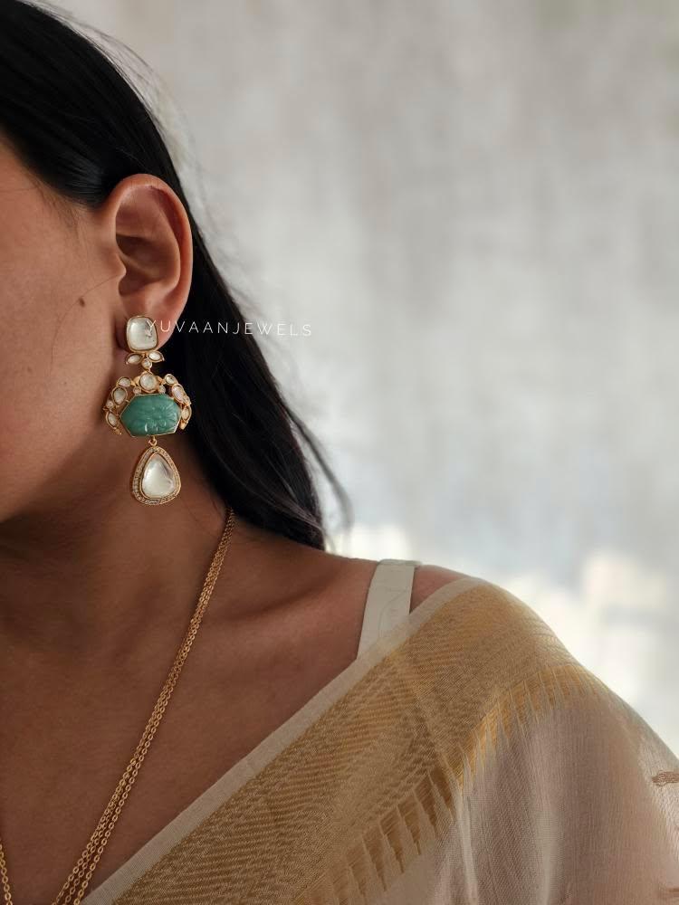 Nihaar delicate necklace Thumbnail