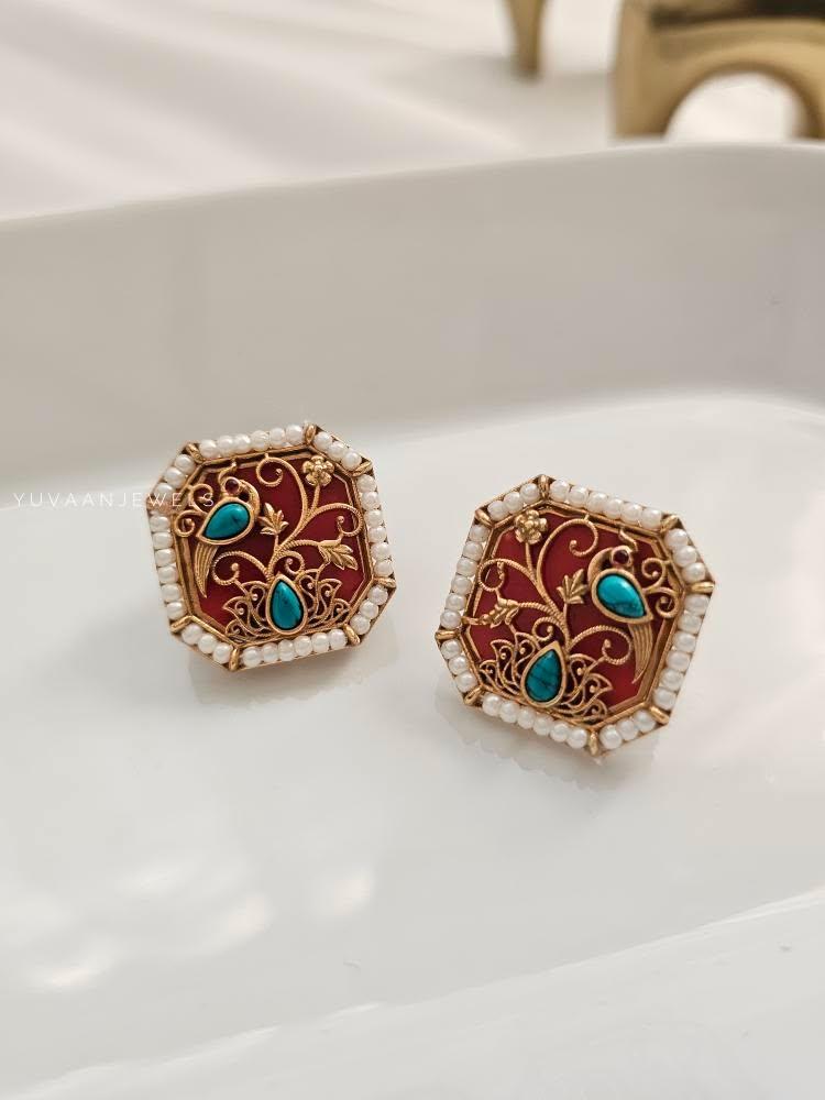 Moor handcrafted choker with earrings Thumbnail