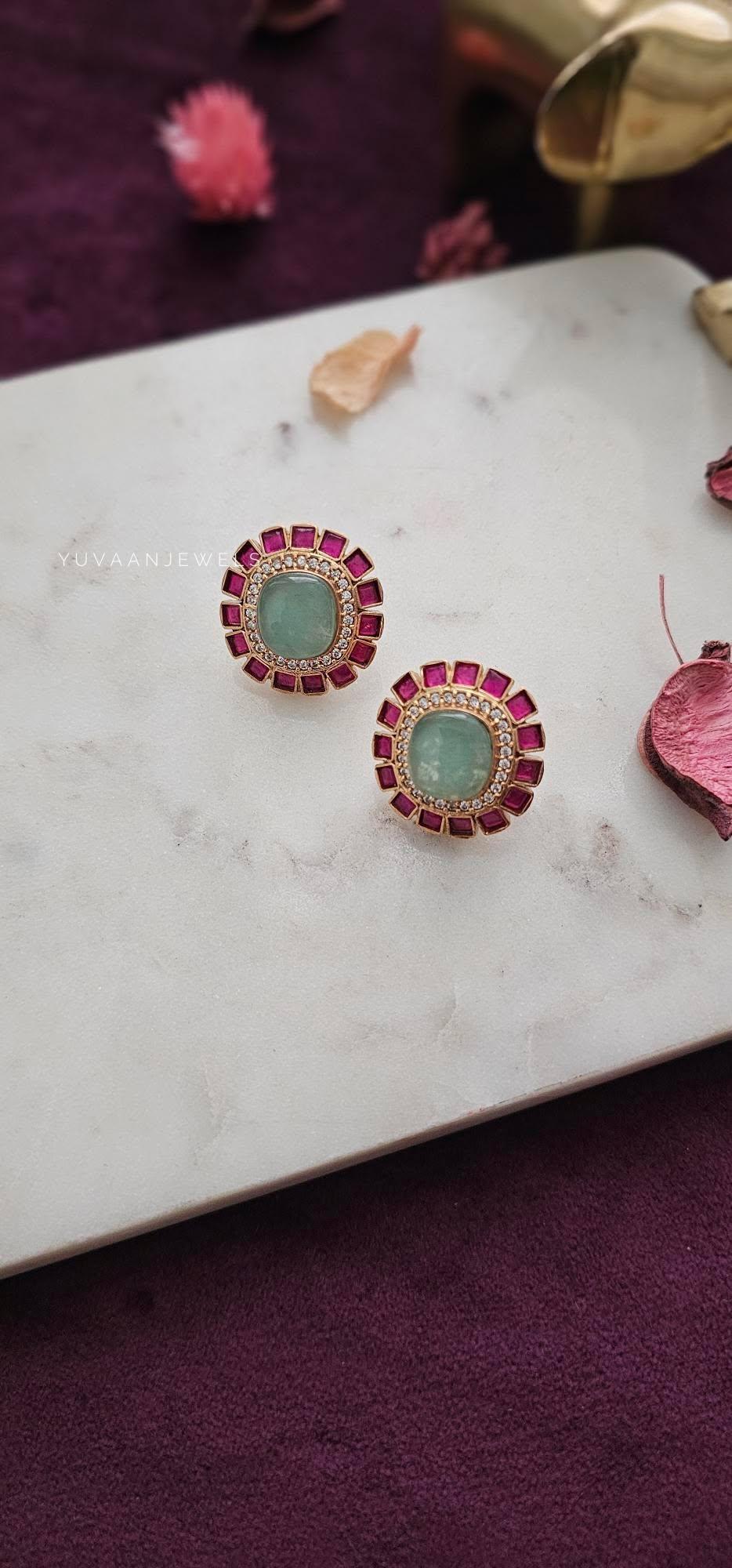 Nurvi quartz and polki studs Thumbnail