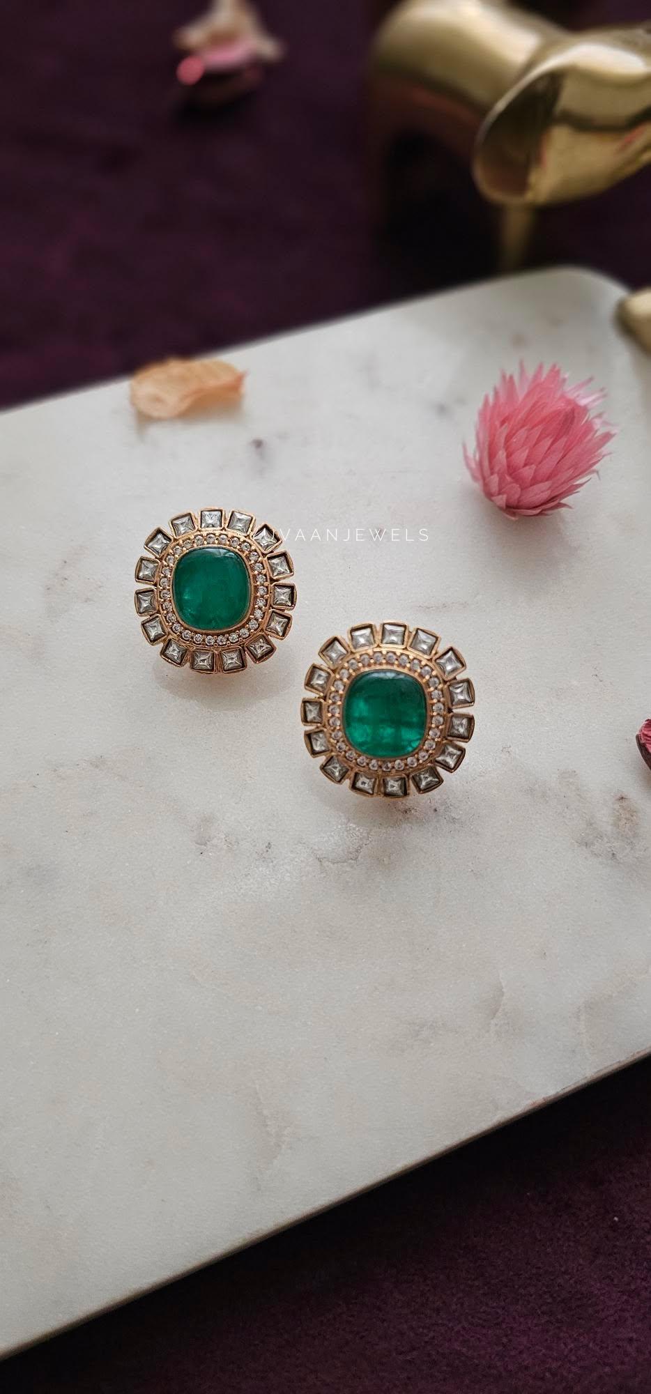 Nurvi quartz and polki studs Thumbnail