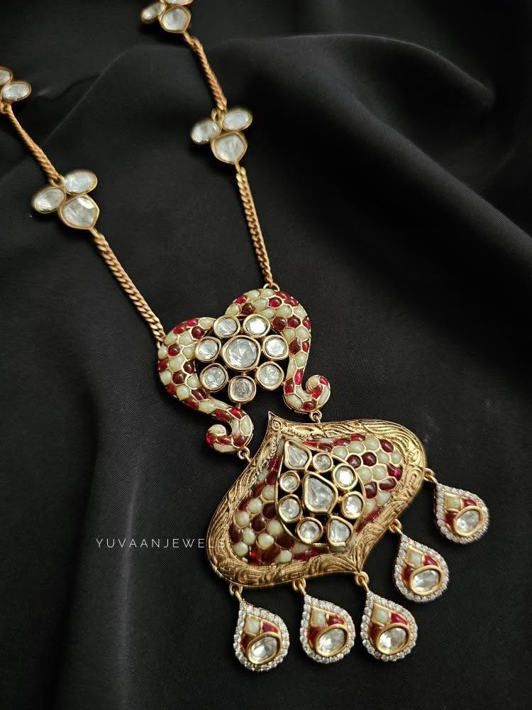Ipshit quartz and polki necklace Thumbnail