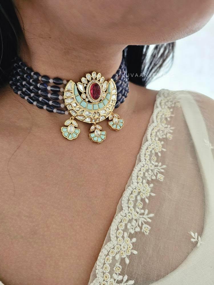 Benaras handcrafted choker Thumbnail