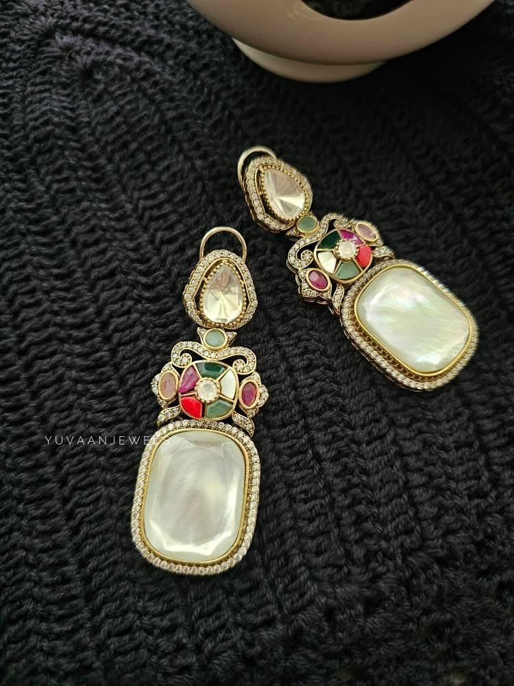 Swara quartz and polki earrings Thumbnail