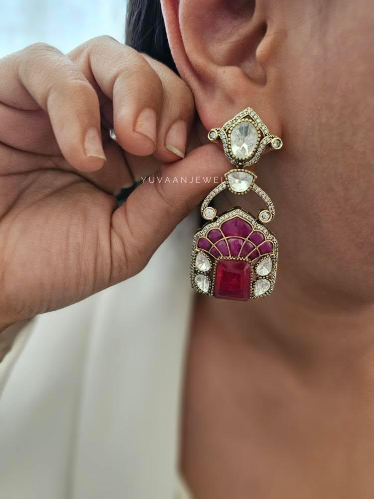 Navodya quartz and polki earrings Thumbnail