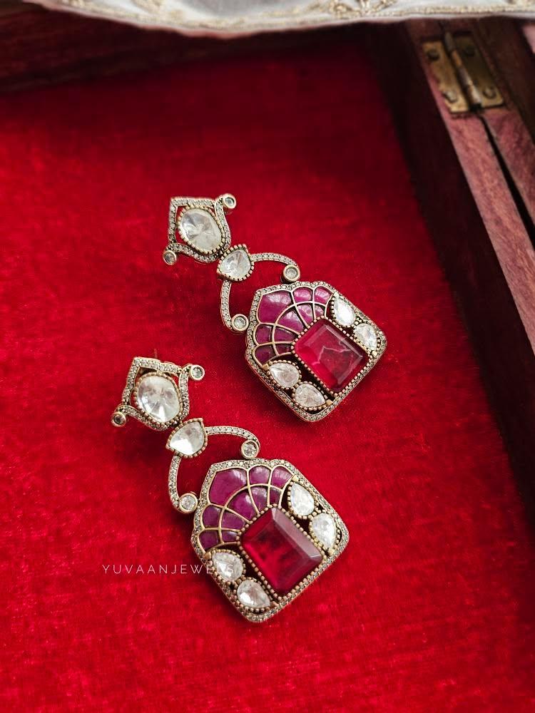 Navodya quartz and polki earrings Thumbnail