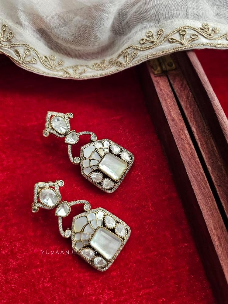 Navodya quartz and polki earrings Thumbnail