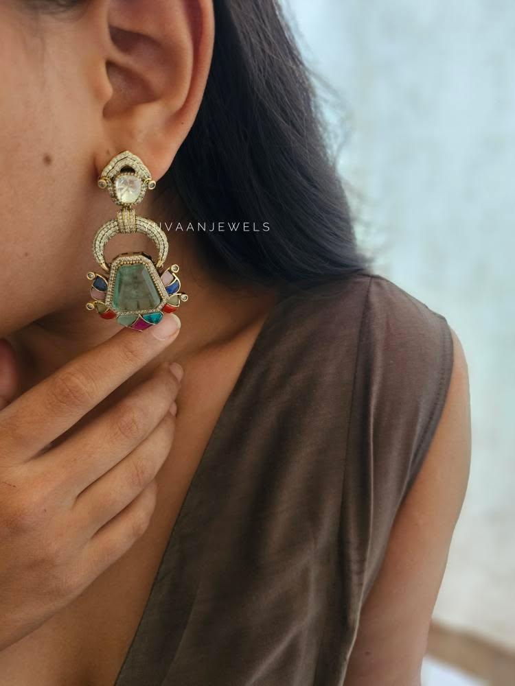 Kaushika quartz earrings Thumbnail