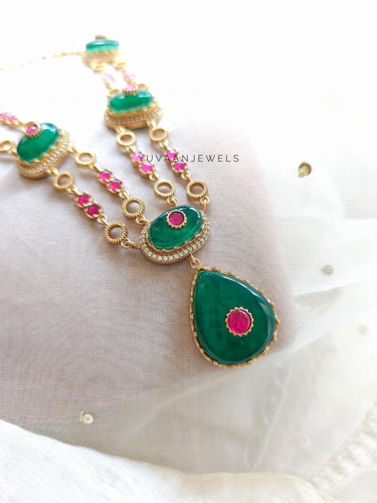 Prushka quartz and polki necklace Thumbnail