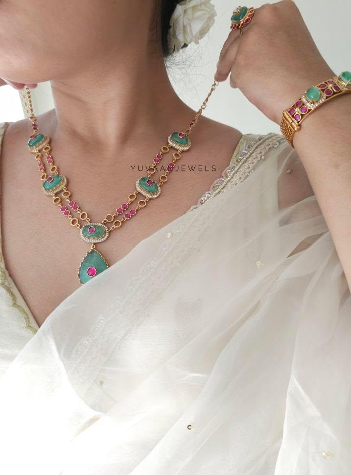 Prushka quartz and polki necklace Thumbnail