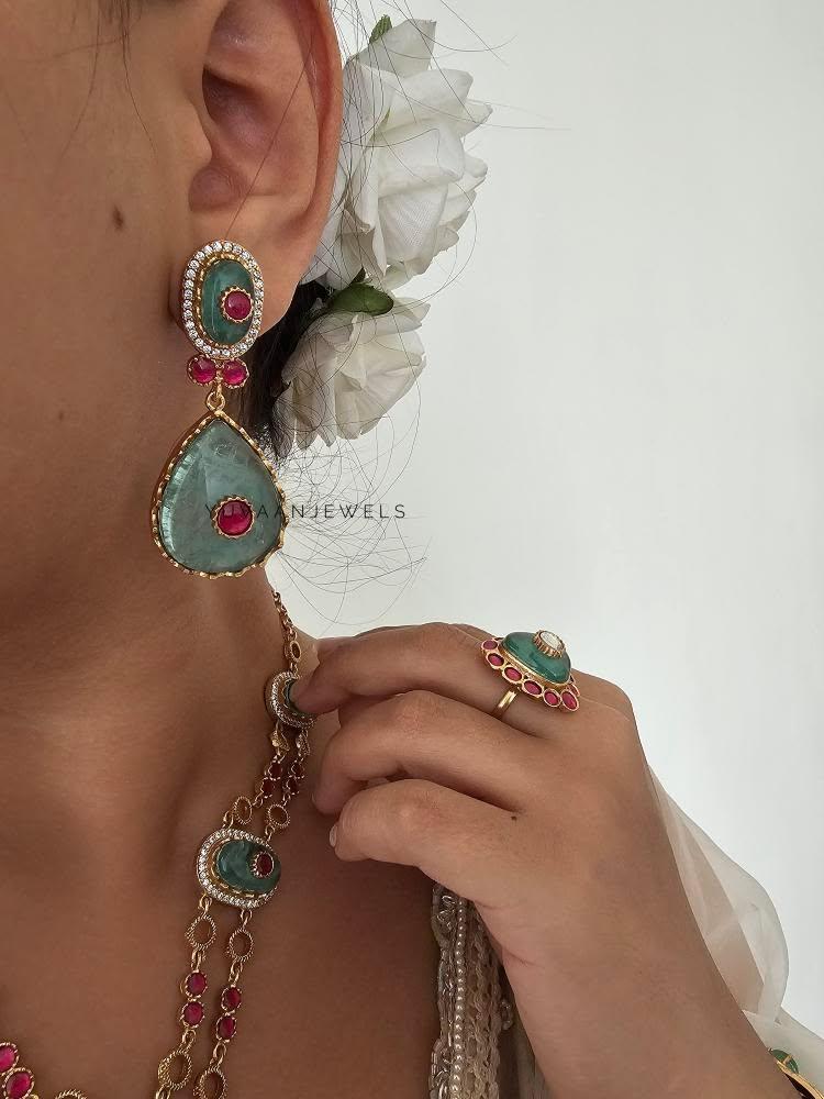 Prushka quartz and polki necklace Thumbnail