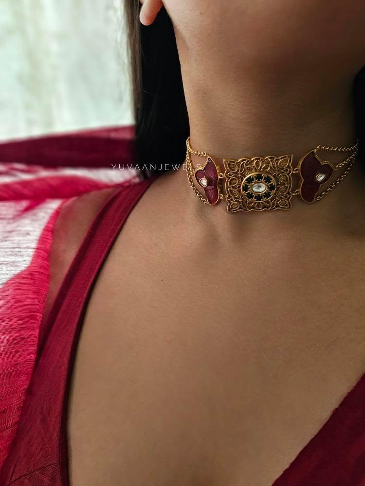 Yudistia handcrafted choker