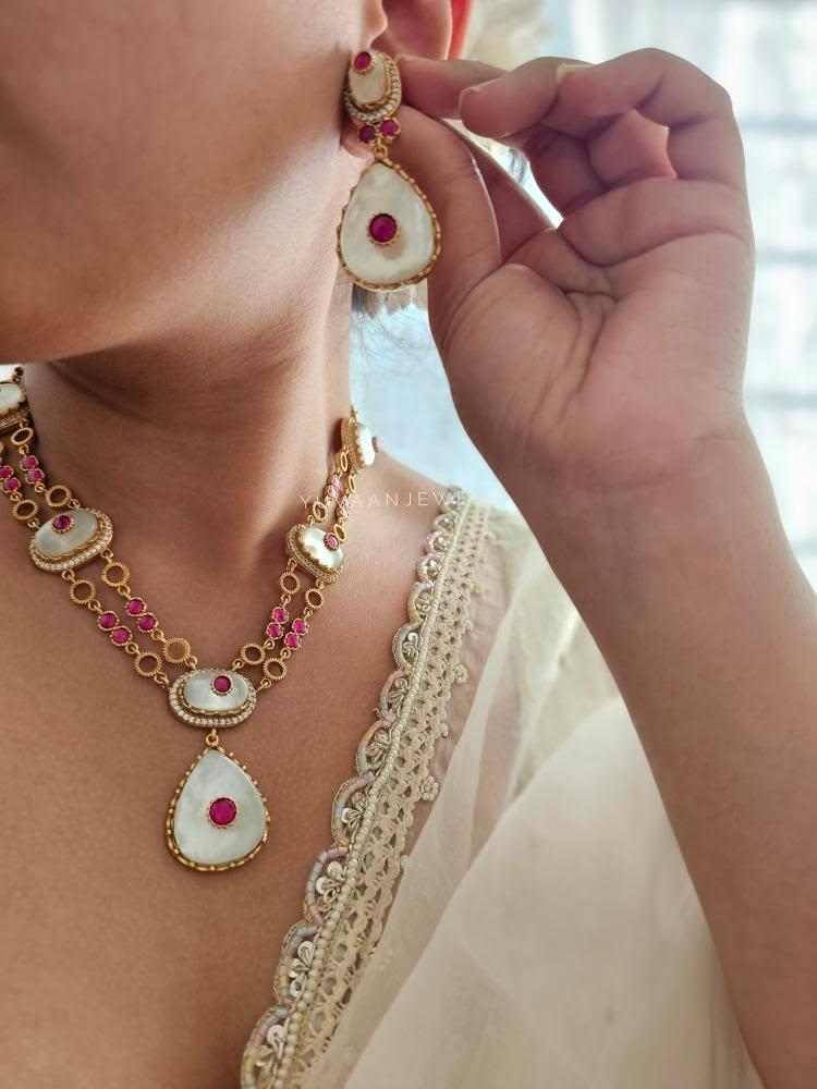 Prushka quartz and polki necklace Thumbnail