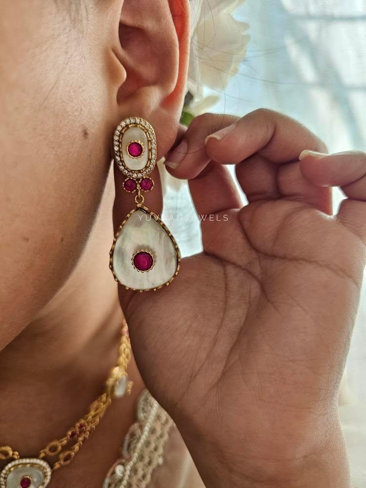Prushka quartz and polki necklace Thumbnail